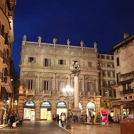 Pensionat Palazzo Maffei *