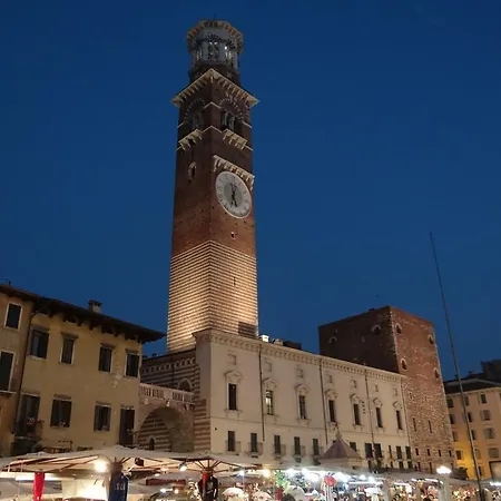Palazzo Maffei Pensionat *