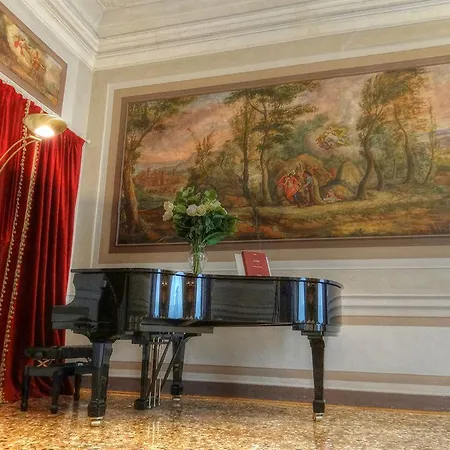 Palazzo Maffei *
