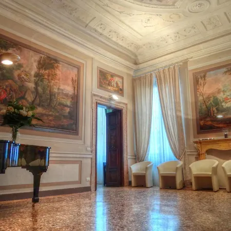 Palazzo Maffei Verona